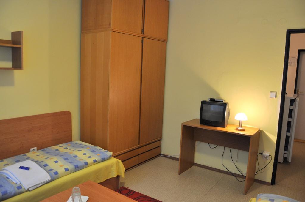 Hotel Komarov Brno Dış mekan fotoğraf